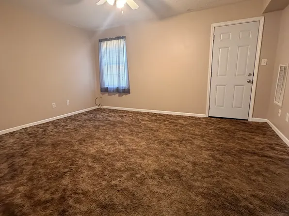 4951 Martin Farms Dr, Powder Springs, GA 30127