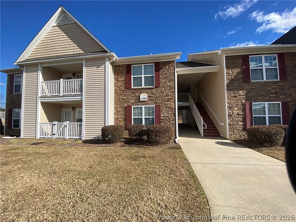 1305 Kershaw Loop #219