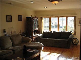 2nd image of 3161 Cherrywood Dr