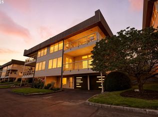 6903 SE Riverside Dr APT 12, Vancouver, WA 98664