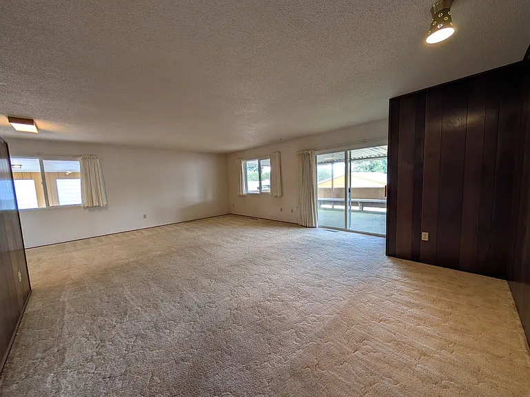 527 Linden Dr — Photo 8