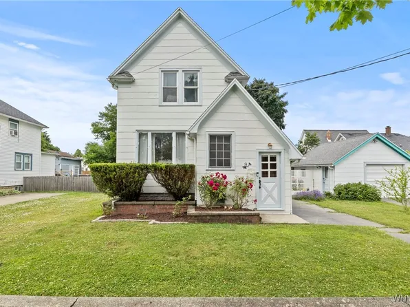 9 Kurtz Ave, Lancaster, NY 14086