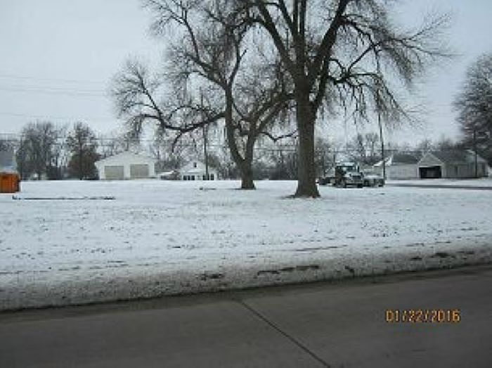 1st image of 2100 J St