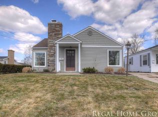 1743 4th St NW, Grand Rapids, MI 49504