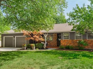 9919 Linden St, Overland Park, KS 66207