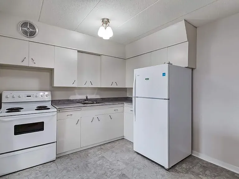 2630 6th Ave N #1 — Photo 5