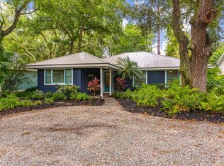 232 Alabama St, Saint Simons Island, GA 31522