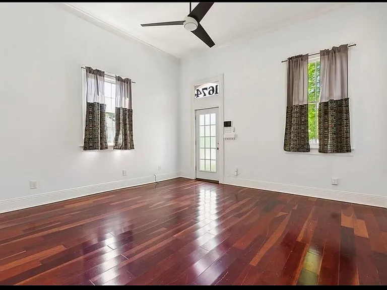 1674 N Robertson St — Photo 5