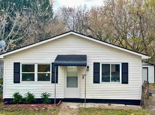 1243 Cherrylawn Dr, Pontiac, MI 48340