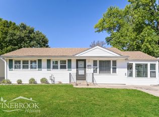 1685 Crowder Dr, Florissant, MO 63031