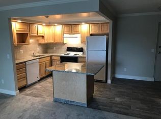 576 Washington St #203, Braintree, MA 02184