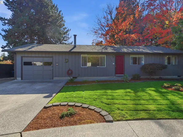 1424 NE 2nd Ct, McMinnville, OR 97128