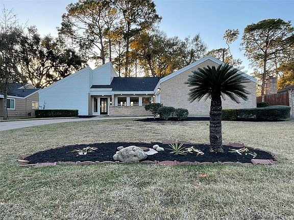 2nd image of 3322 Robinson Rd