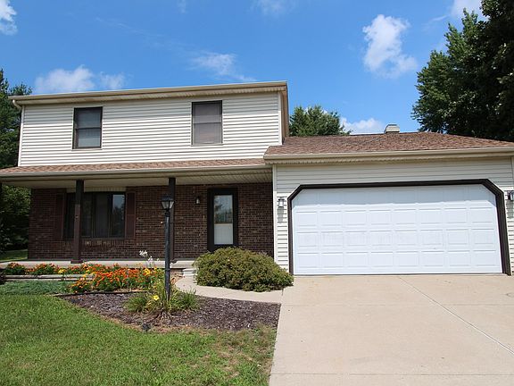 2nd image of 19658 Oakwood Dr