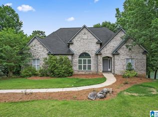 1113 Long Leaf Lake Dr, Helena, AL 35022