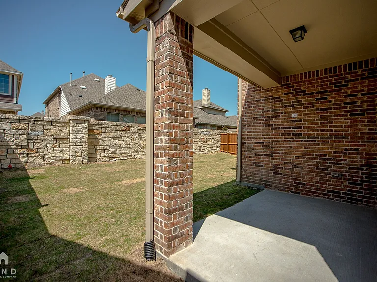 3316 Damsel Sauvage Ln — Photo 32