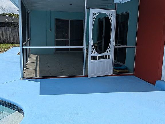 5th image of 2455 Ravenswood Dr