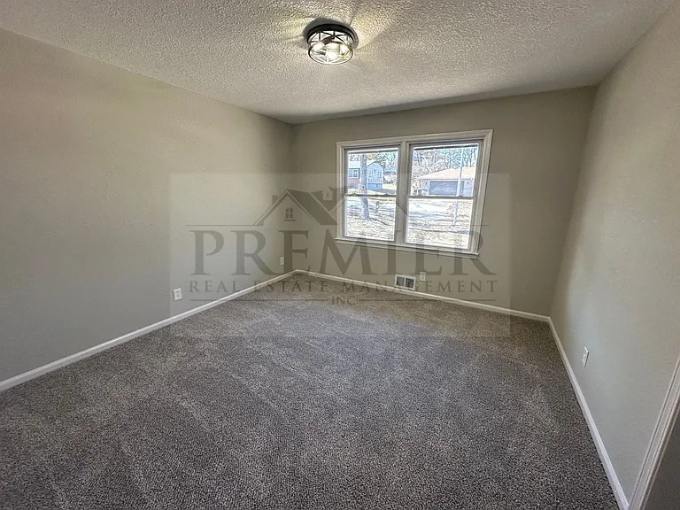 5613 Palmer Ave — Photo 11