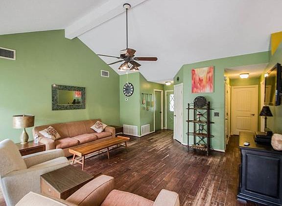 4th image of 1100 Elmwood Trl