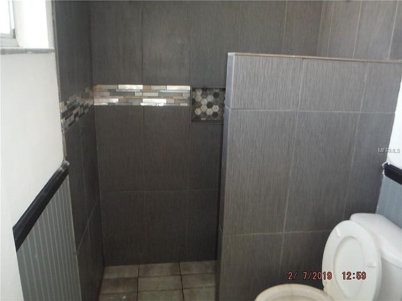 5th image of 8118 San Jacinto Ave