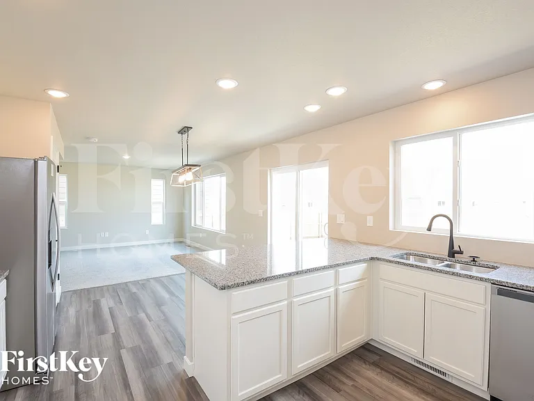 10304 Horton Dr — Photo 8