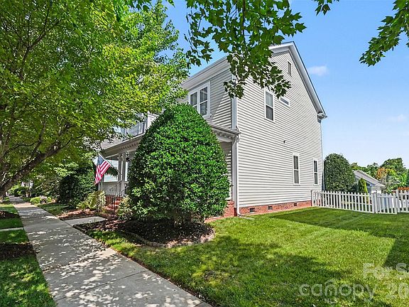 2nd image of 14222 Holly Springs Dr
