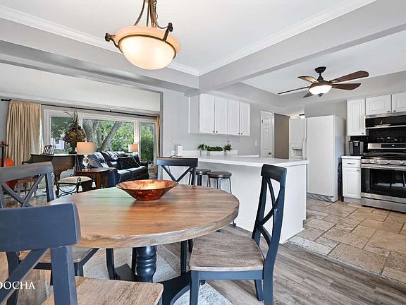4th image of 2257 Woodland Cir