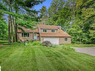 3762 Manchester Rd, Traverse City, MI 49686