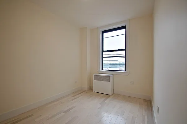 Rented by Compass | media 18