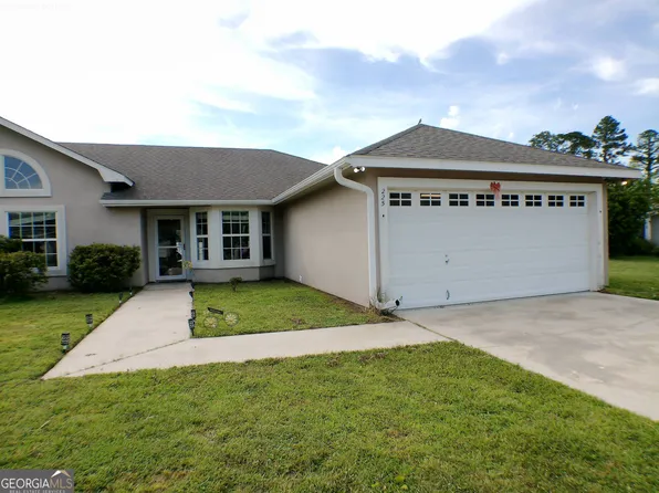 225 Royal Palms Ave, Kingsland, GA 31548