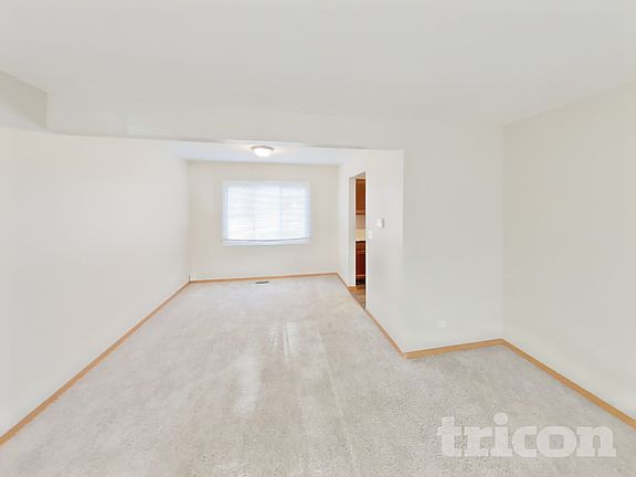 2nd image of 1331 Fairfield Ct