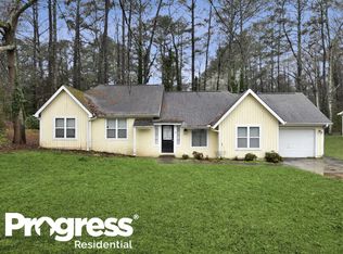 380 Mary Erna Dr, Fairburn, GA 30213