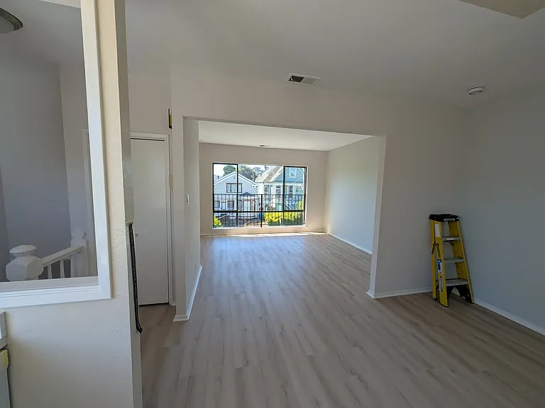 132-134 Clipper St #132 — Photo 11