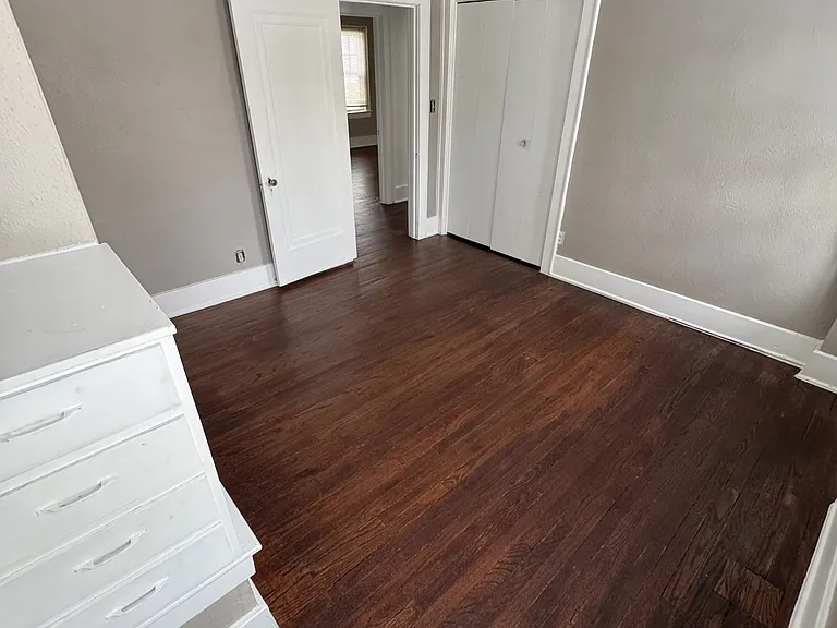 721 Thomson St — Photo 8