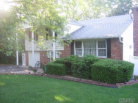 1st image of 5 Parkwood Ln