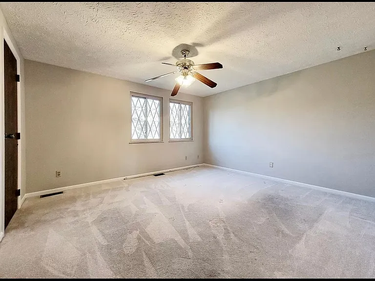 7519 Blackstone Ct — Photo 14