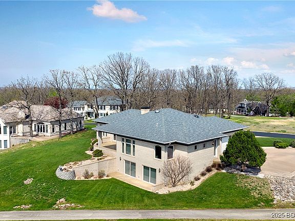 2nd image of 6071 Oak Creek Dr