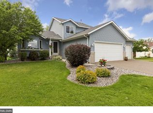 605 Jamie Cir SW, Saint Michael, MN 55376