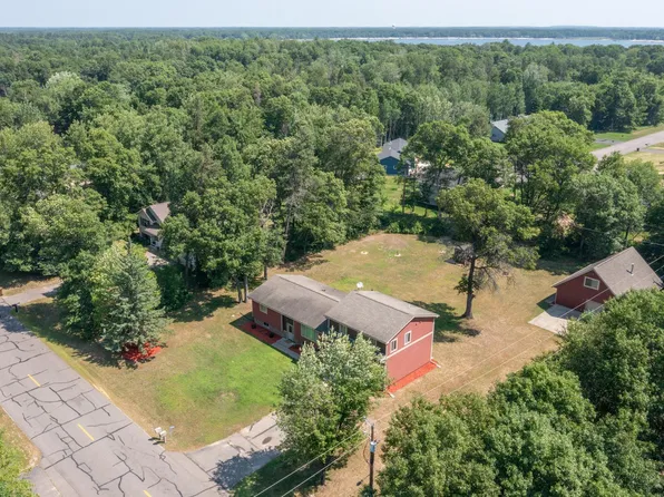 13498 Meredith Dr, Baxter, MN 56425