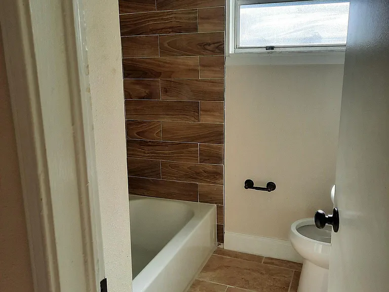 1511 Boston Ave — Photo 5