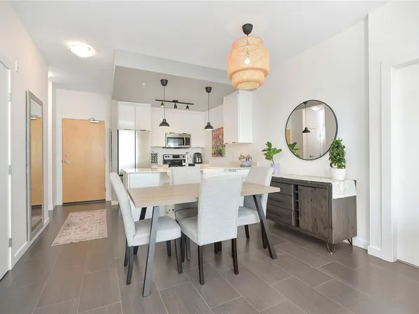 2871 Jacklin Rd #421, Langford, BC V9B 0P3