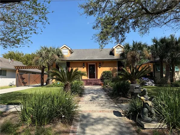 5141 Chamberlain Dr, New Orleans, LA 70122