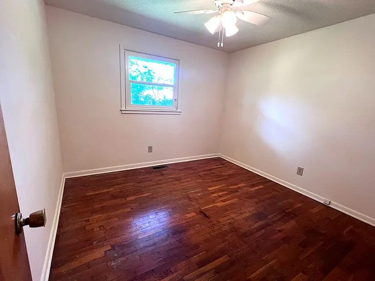 2213 Philo Rd — Photo 10