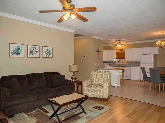 5th image of 2304 Gabriel Dr