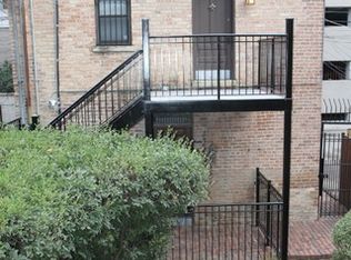 871 N La Salle Dr UNIT 4, Chicago, IL 60610