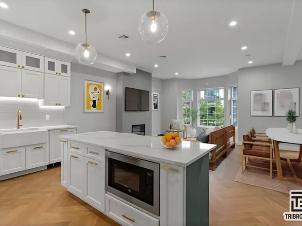 97 Eagle Street image 1 of 14