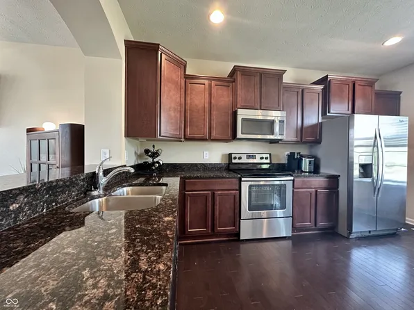 12696 Tamworth Dr, Fishers, IN 46037