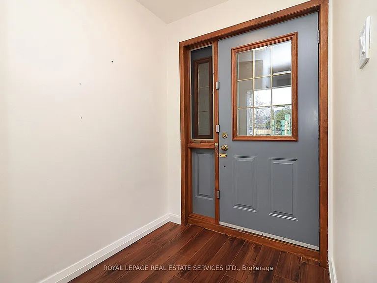 222 Alscot Cres — Photo 17