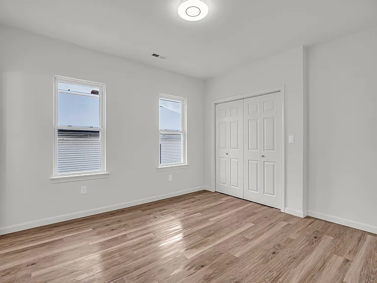 12 Alpine St #3 — Photo 27