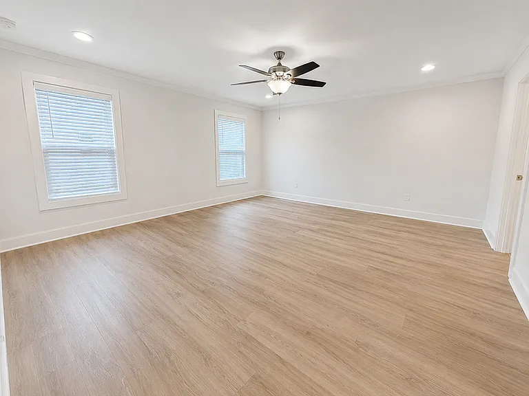 1533 Payne St #0 — Photo 11